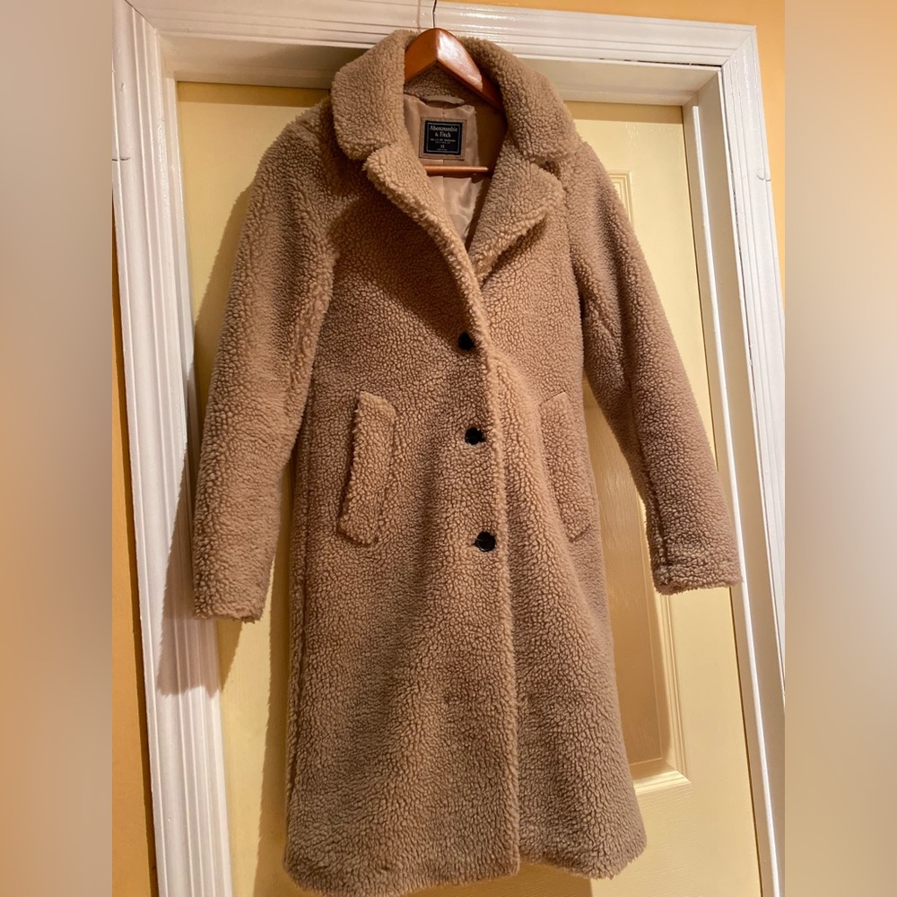 Abercrombie & Fitch Tan Teddy Coat US XS (Excellent Used Condition, Used Once)